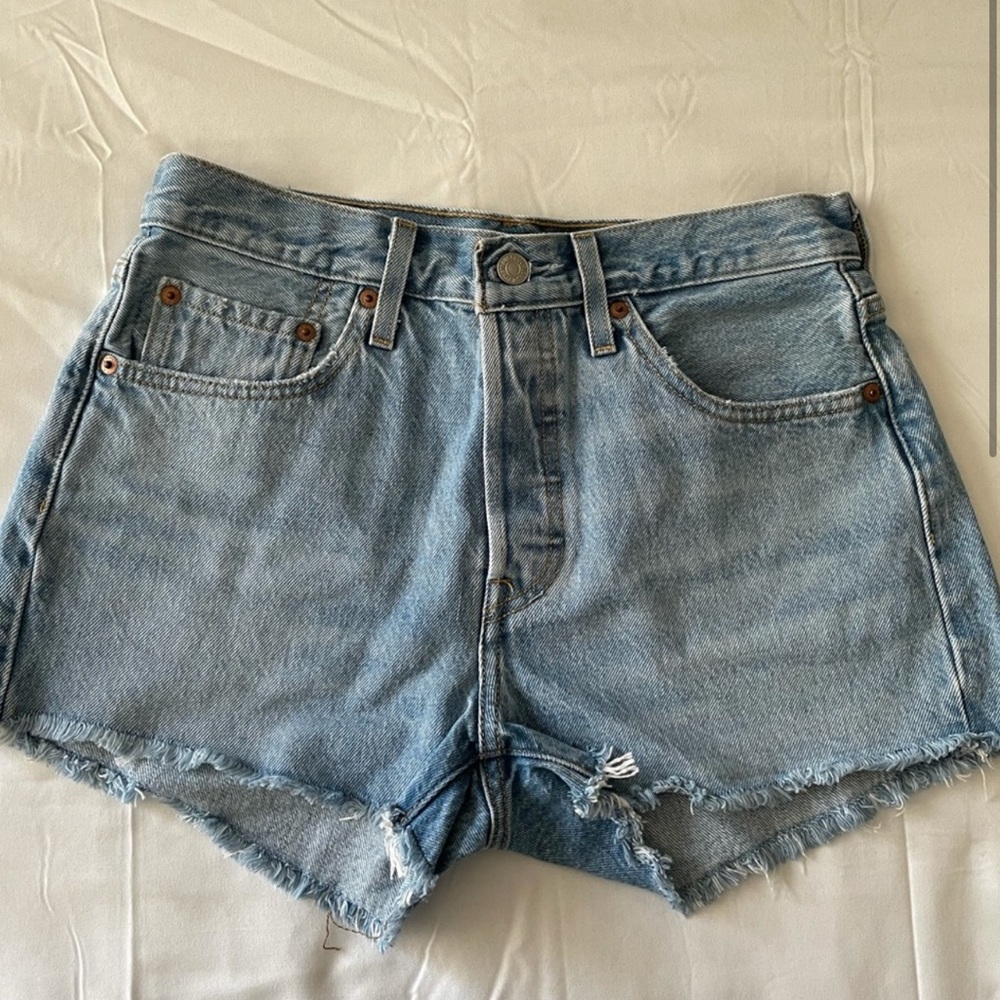 Levi’s 502 denim shorts